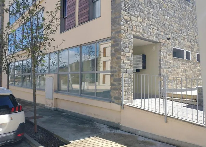 Amplio Apartamento En Sabinanigo - Las Margas Pirineo Aragones