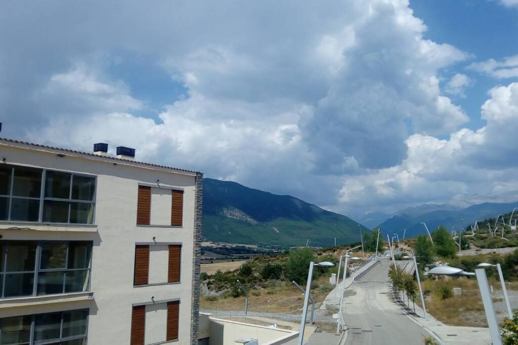 Amplio En - Margas Pirineo Aragones * Sabinanigo